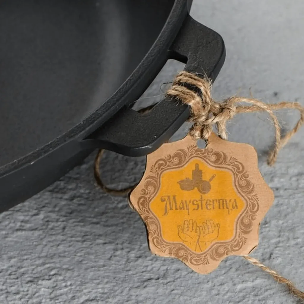 Maysternya gietijzeren pan 34 cm op de barbecue